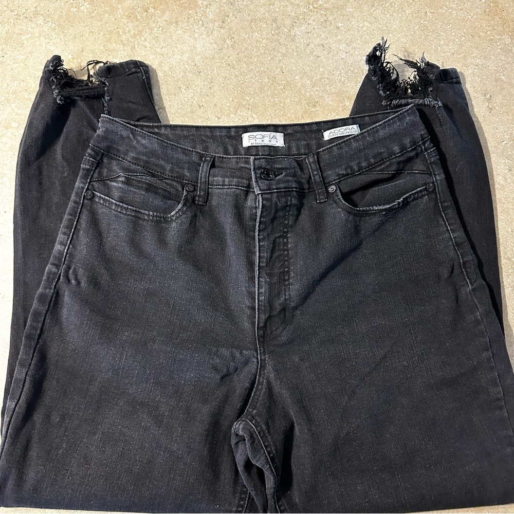 Sofia Distressed Straight Leg Jeans || Size 10